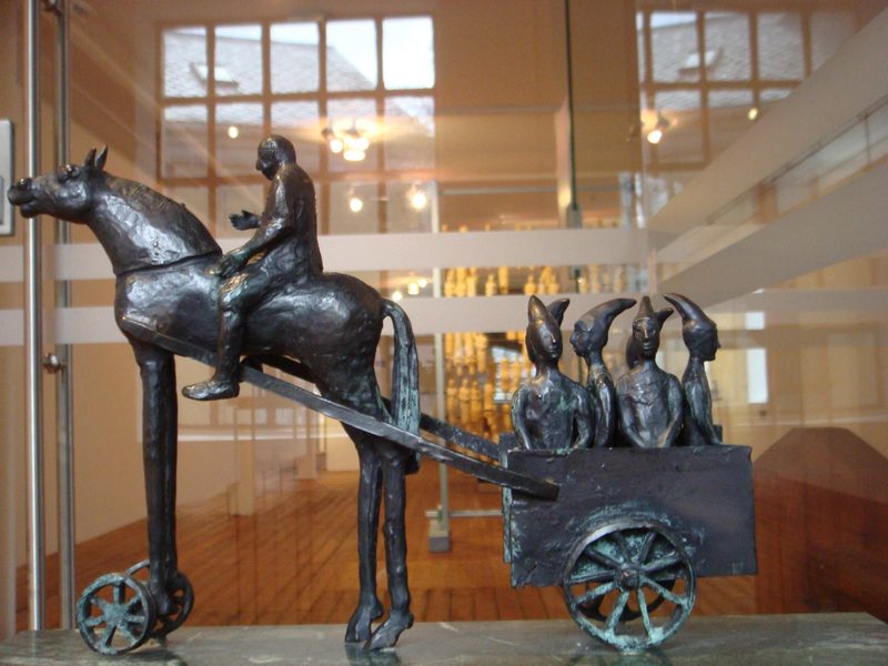 Sculpture by Bente Kluge